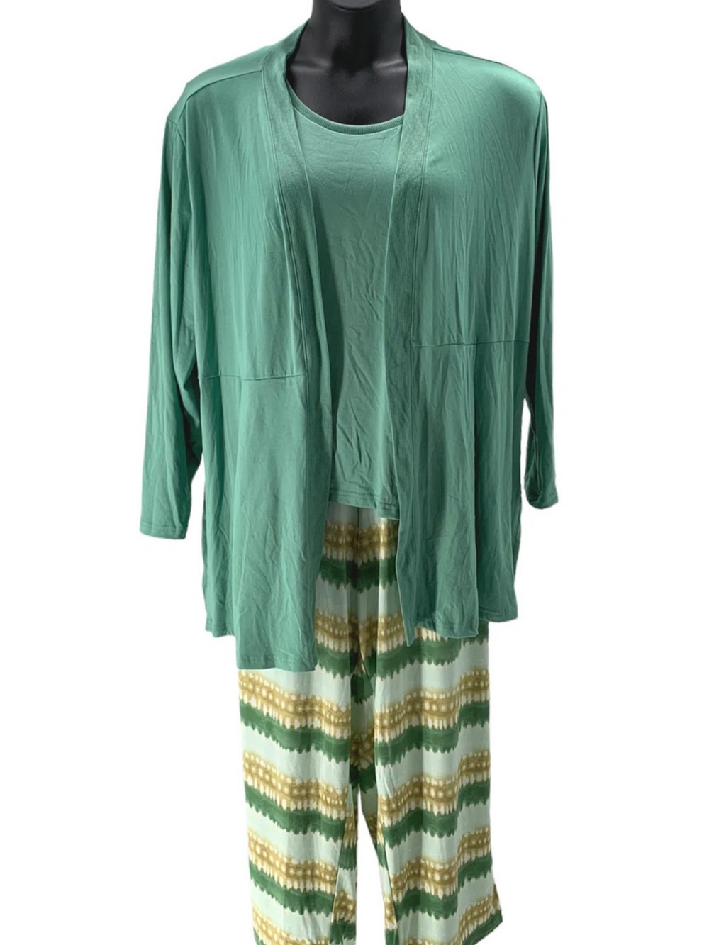 Muks Luks QVC Brand 3 piece Lounge wear set. Size XL VGC